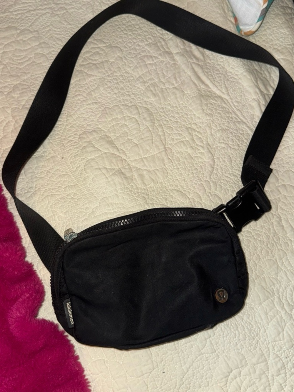 lululemon athletica Black Compact Belt Bag